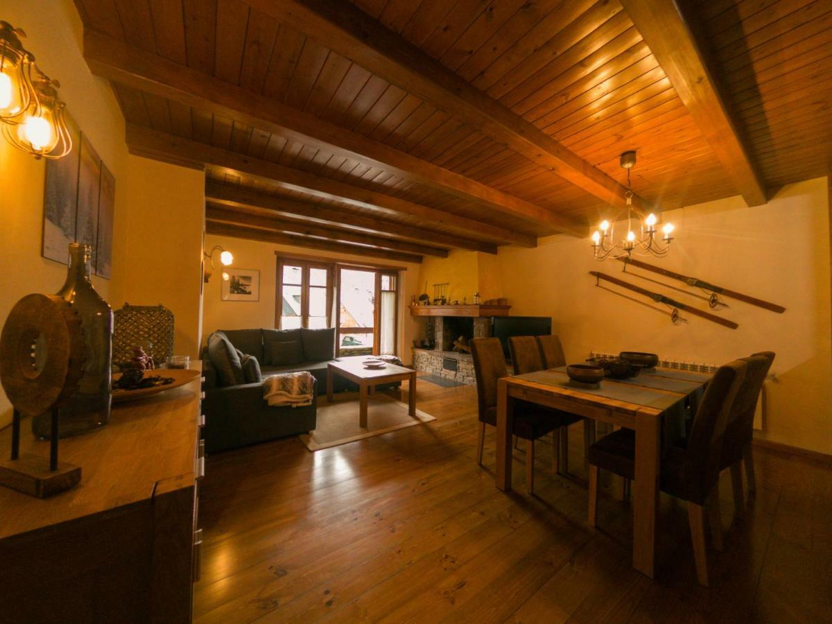 Apartamento Aneto Les Bordes Eksteriør bilde